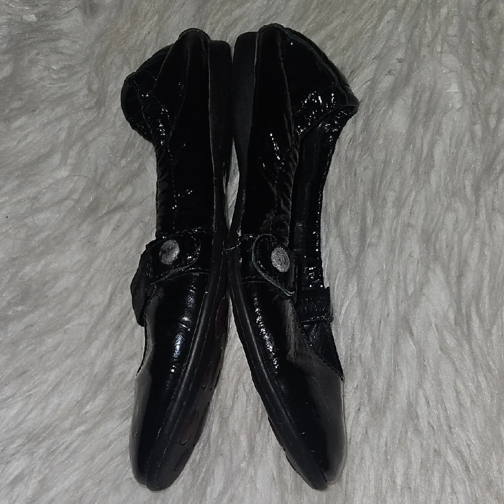 Women's Patent Black Mary Jane Flats with Strap - Picture 9 of 11